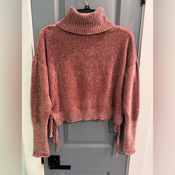 Luv & Bloom Women’s Medium Pink Chenille Cropped Side Tie Cowl Neck Sweater - Picture 2 of 7